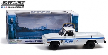 13561   1984 Chevrolet CUCV M1008 - New York City Police Department (NYPD) 1:18