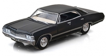 30333  1967 Chevrolet Impala Sport Sedan - Tuxedo Black 1:64