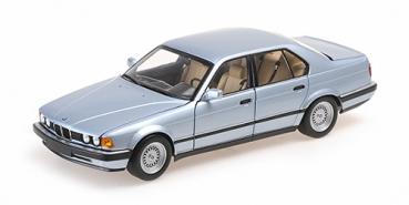 100023008 BMW 730I (E32) – 1986 – LIGHT BLUE METALLIC 1:18