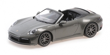 155067337 PORSCHE 911 CARRERA 4S CABRIOLET – 2019 – GREEN METALLIC 1:18