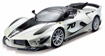 16012G Ferrari FXX-K EVO #70 2018 White 1:18