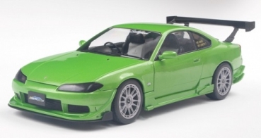 421186484	Nissan Silvia S15 Spec-R Aero 1999 green	1:18