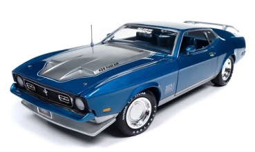 AMM1335	1971 Ford Mustang Mach 1 (MCACN) Code Q Med Blue	1:18