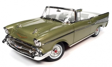 AW306  1957 Chevrolet Bel Air Convertible Laurel Green 1:18