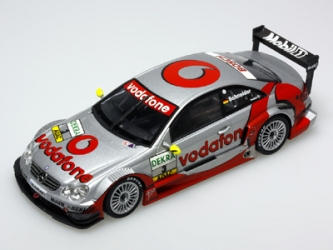 B66961982 Mercedes-Benz CLK AMG DTM 2003 Vodafone Bernd Schneider 1:43