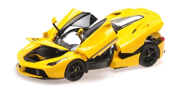 BBR182200	FERRARI LAFERRARI – GIALLO MODENA WITH MATT BLACK WHEELS	1:18