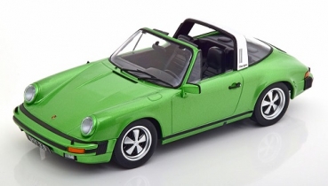 KK180682 Porsche 911 Carrera 3.0 Targa 1977 green metallic	1:18