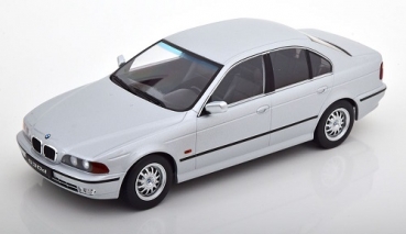 KK181051 BMW 530d E39 Limousine 1995 silver 1:18