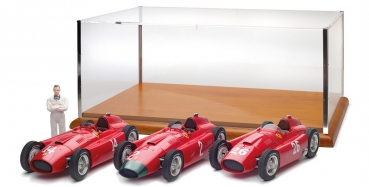 M202 Set Collins: Ferrari D50 short nose GP France #14 Collins + Ferrari D50 long nose GP Germany #2 Collins + Ferrari D50 short nose GP Italy #26 Collins/Fangio + Showcase + Fangio Figurine, Limited Edition 200 pcs. 1:18