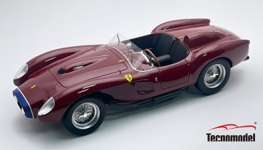 TM18254O Ferrari 250 TR Pontoon-Fender Street Version 1958 Rosso Mugello - Blue Nose 1:18