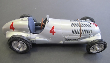 M116 Mercedes Benz W125 GP Donington 1937#4 Seaman Limited Edition 1000 pcs. 1:18