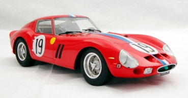 M5903 Ferrari 250 GTO 24 Hours of Le Mans 1962 GT Class Winner #19 driven by Pierre Noblet/Jean Guichet 1:18