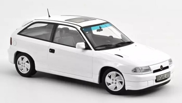 183673	Opel Astra GSi 1991 Casablanca White	1:18