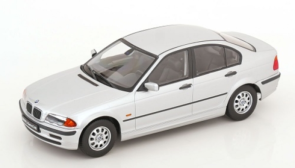 KK181431	BMW 3er E46 Limousine 1999 silver	1:18